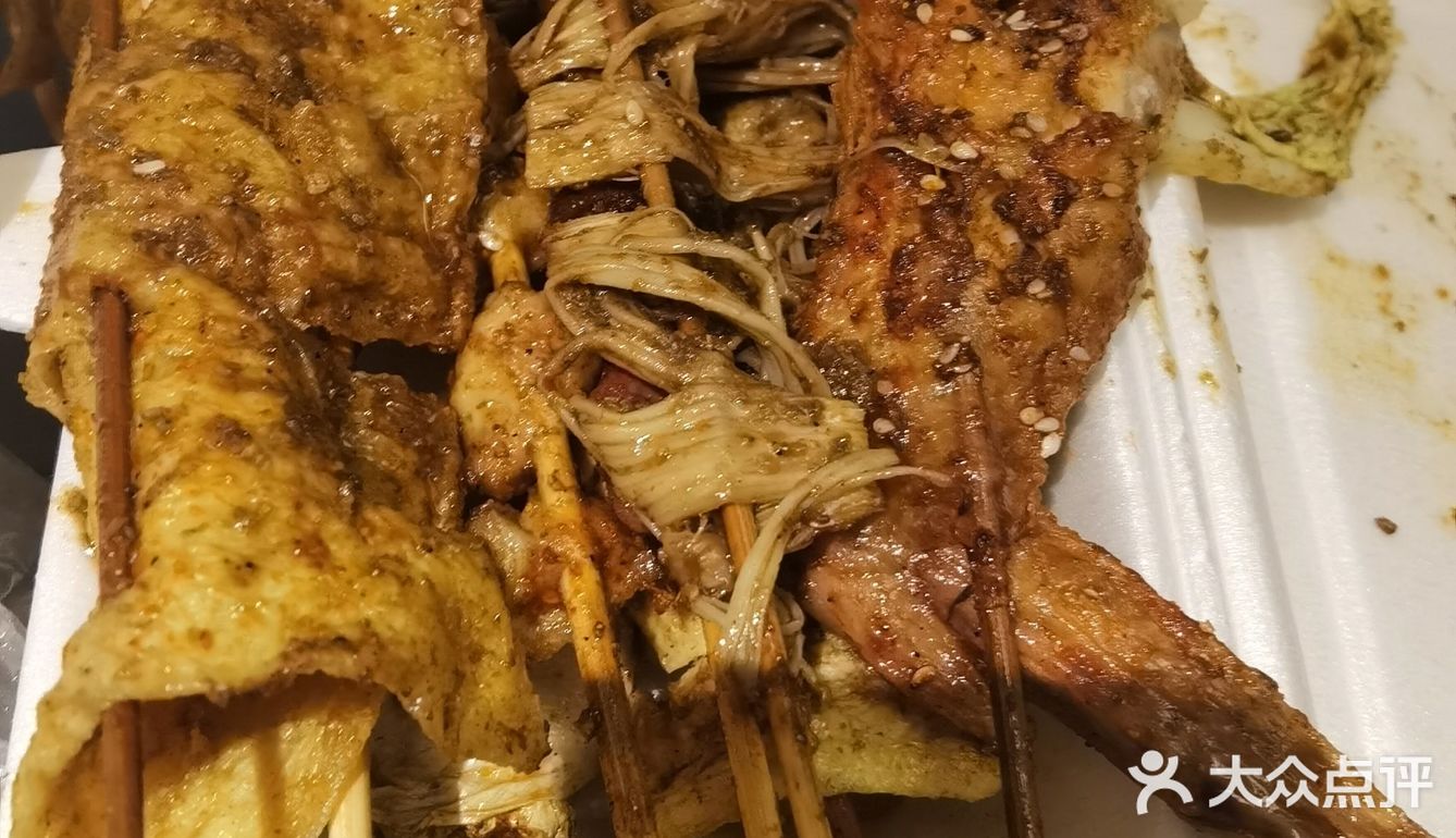 中国十大美食街—南宁中山路美食街