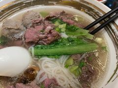 鲜烫牛肉牛丸粿条-一肴·牛肉粿条(罗湖万象店)