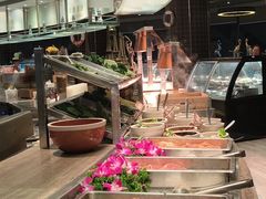 -宝利来国际大酒店-凤凰阁旋转餐厅