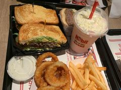-The Habit Burger Grill 哈比特汉堡(复兴soho店)