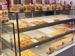面包甜点陈列柜-珍糕兴(三林店)