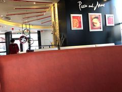 -必胜客(武汉欢乐谷店)