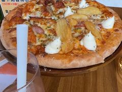-Dragon Pizza•圆脸龙披萨·牛排餐厅