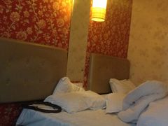 -泸州唯逸酒店(大山坪警察学院店)