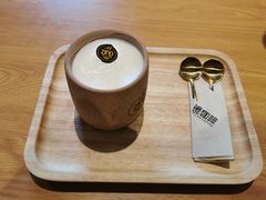 -ZING COFFEE 镜咖啡