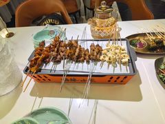 -嗨辣小聚·盘锦河蟹·海鲜烧烤龙虾(盘锦十年好店)
