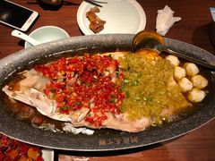 双色鸳鸯鱼头王-望湘园·洞庭渔宴(浦江欢乐颂店)