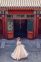 点击看大图 -GRACE KELLY婚纱与礼服(北京店)