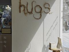-HUGS coffee(东区店)