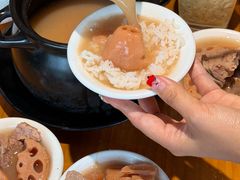 -莲餐厅·湖北菜·潜江小龙虾店(愚园路店)
