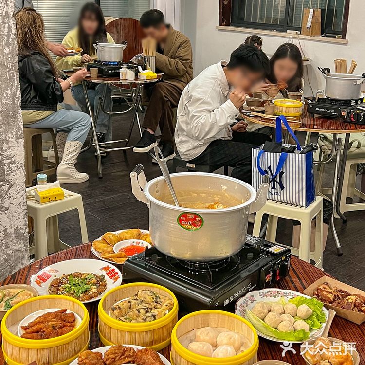 杭州坠地道的猪杂粥！真的好好吃！