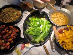-巴厘龙虾·榜首油焖大虾(音乐学院·沿江酒馆店)