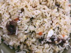 牛肉鸡蛋炒饭-贞姨美食·老字号海鲜大排档