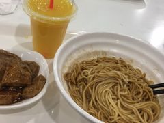 -浦东图书馆读者餐厅
