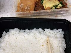 -全家便利店(愚园店)