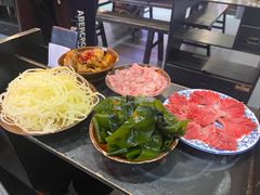 -卤校长老火锅(杨家坪直营店)