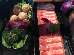 -三人行骨头王火锅(长寿店)