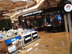 -王府井百货熙地港店