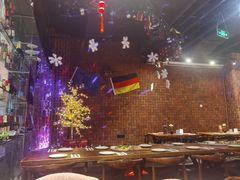 大堂-1886德国汽车餐厅(外滩十六铺码头店)