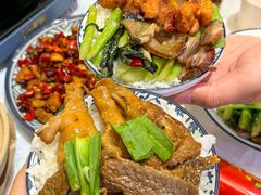 -霄汉牛三鲜湖北砂锅菜(万松园2店)