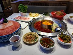 -周师兄大刀腰片火锅(磁器口直营店)