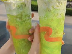 雪顶雨后青提/大杯-CoCo都可(八达商城店)