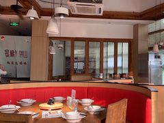 -蜜桃餐厅·伴山(湖滨商业街店)