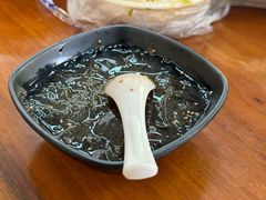 -鸿浩扒猪脚米线