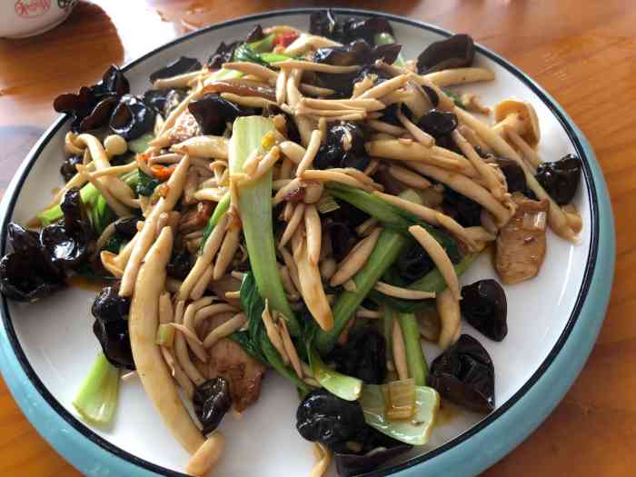 米记鱼头捞饭(纺织厂店)-"听朋友说很好吃,去尝尝,到地方大概有7点.