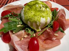 布拉塔奶酪配火腿沙拉-Primo·丽莫意大利窑烤披萨