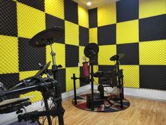 -八度音乐吉他教室(汉广店)