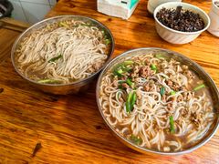 -正宗杨记普洱酸醋米线(总店)