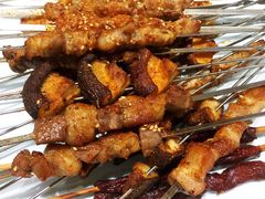 烤羊肉串-四季烟火烧烤酒场