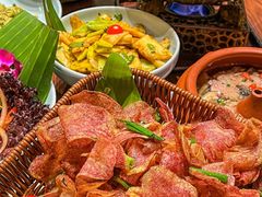 -老滇山寨•云南特色菜•地方菜•民族风情歌舞表演(金碧店)