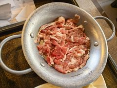 -宽板凳老灶火锅(台湾街店)