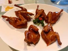 玻璃脆皮乳鸽-利苑酒家(金宝店)