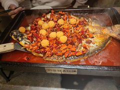 -夯鱼烤鱼·尔滨地标美食(中央商场店)