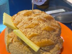 巨大菠萝包-伯友茶记(中华广场店)