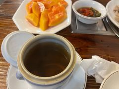 鲍鱼炖乳鸽-酱皇乳鸽(富威大厦B座店)
