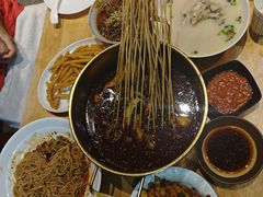 麻辣牛油锅底-付小姐在成都(中山公园店)
