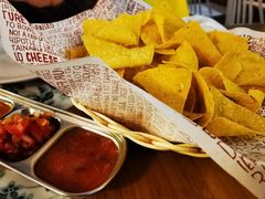 炸玉米片配番茄莎莎-HFFOUSA TACO弗萨塔可墨西哥餐厅(颐堤港店)
