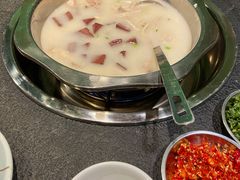 -肖仙仙羊肉汤·始于1996年(郫都店)