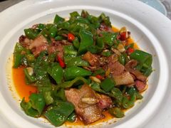 辣椒炒肉-唐猫庭院·千年陕菜(大唐不夜城店)