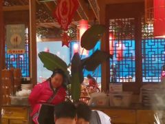 -鸿通城购物中心