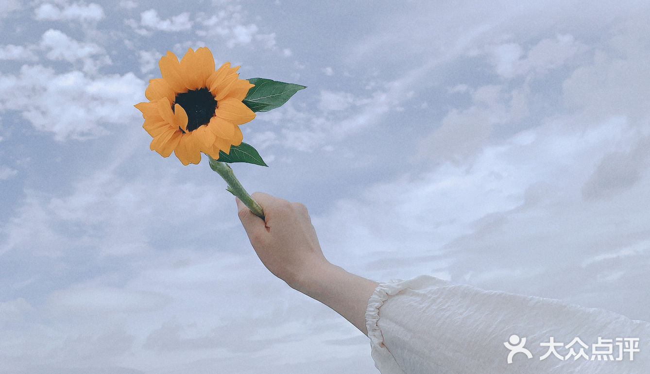 作为长沙人就不去跟外地人挤国金街了，给外地人腾个地