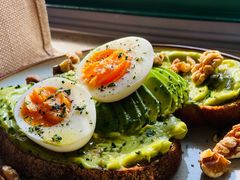 牛油果煮蛋吐司-RAC BAR(安福路店)