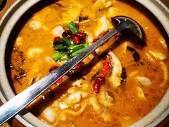 老坛酸菜鱼-金佬馆·川菜bistro(芜湖镜湖万达店)