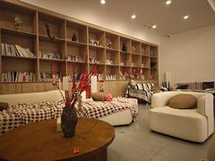 -叁山与肆客服号民宿(龙泉阳光城百工堰公园店)