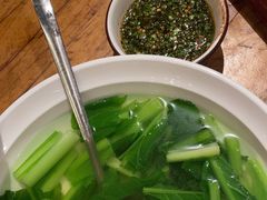 沾水小苦菜-老滇山寨•云南特色菜•地方菜•民族风情歌舞表演(金碧店)