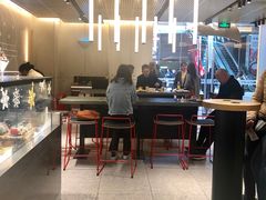 大堂-麦当劳(龙阳路店)